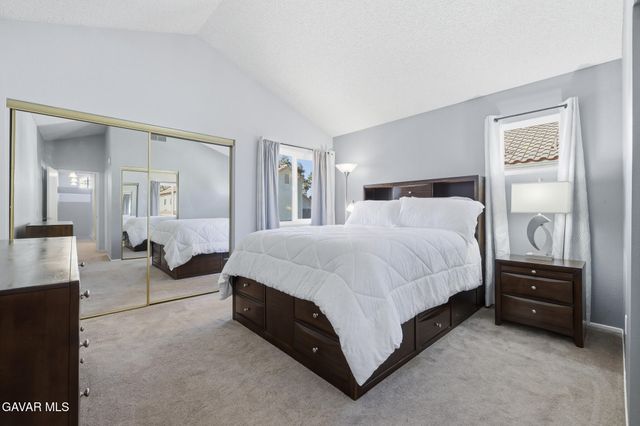 37940 42nd Street Apt 136, Palmdale, CA 93552