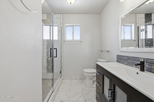 37940 42nd Street Apt 136, Palmdale, CA 93552