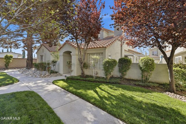 37940 42nd Street Apt 136, Palmdale, CA 93552