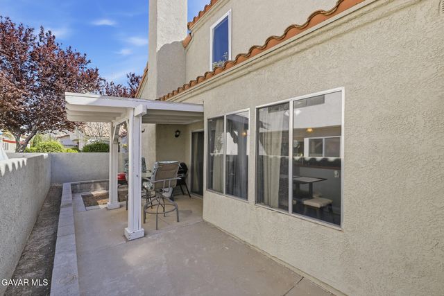 37940 42nd Street Apt 136, Palmdale, CA 93552