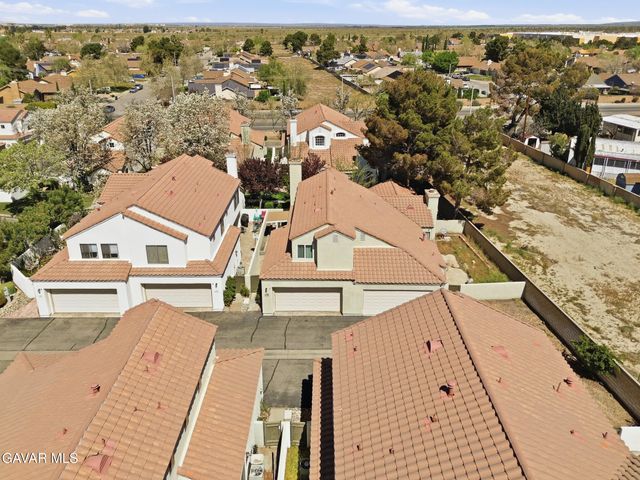 37940 42nd Street Apt 136, Palmdale, CA 93552