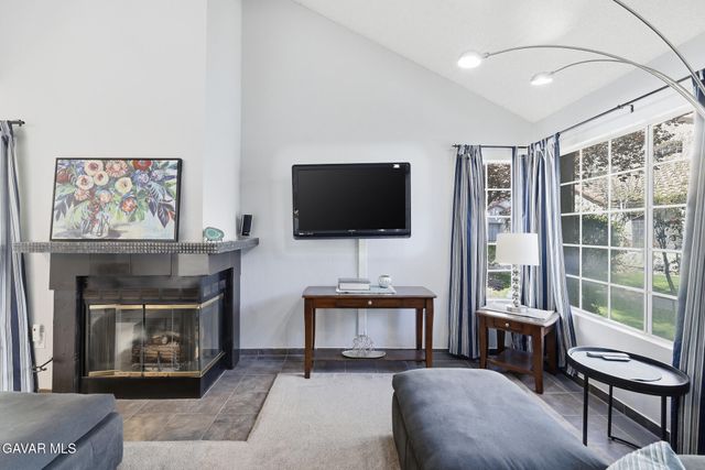 37940 42nd Street Apt 136, Palmdale, CA 93552