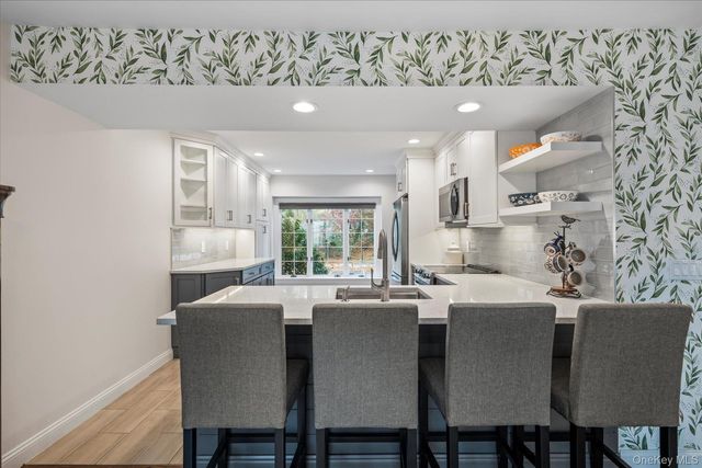 515 High Street 10, Port Jefferson, NY 11777