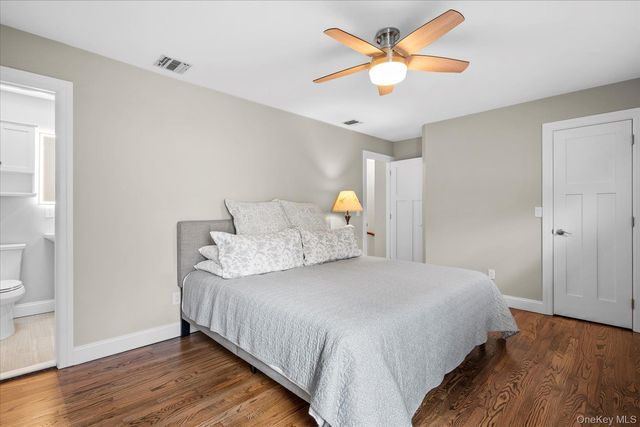 515 High Street 10, Port Jefferson, NY 11777