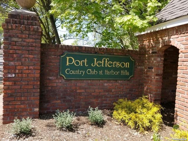 515 High Street 10, Port Jefferson, NY 11777