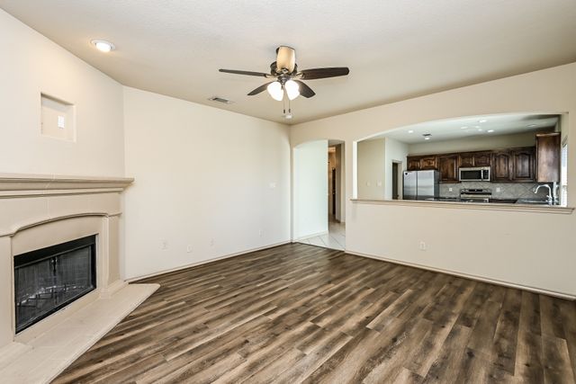 1013 Jodie Drive, Weatherford, TX 76087