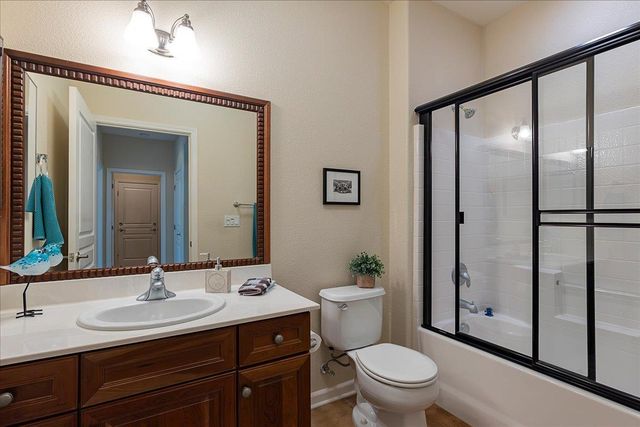 386 Snapdragon Ln, Lincoln, CA 95948