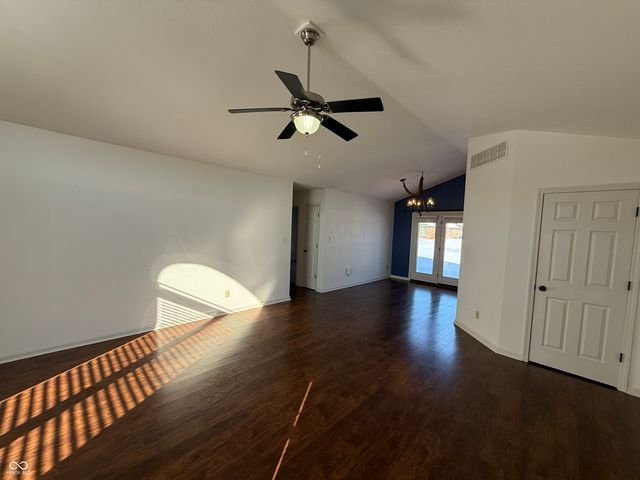 5202 E Harvard Court, Columbus, IN 47203