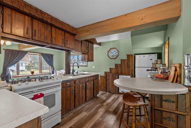 433 SPRUCE STREET, Omro, WI 54963