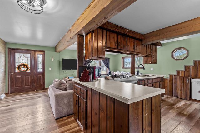 433 SPRUCE STREET, Omro, WI 54963