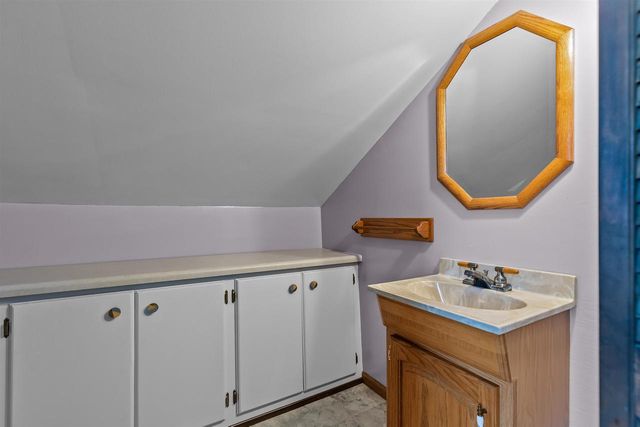 433 SPRUCE STREET, Omro, WI 54963