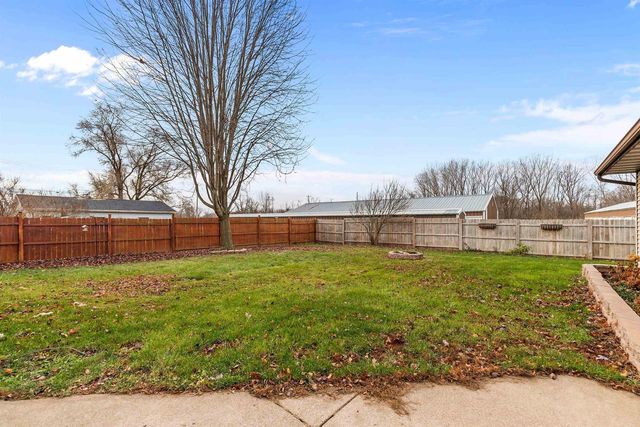 433 SPRUCE STREET, Omro, WI 54963