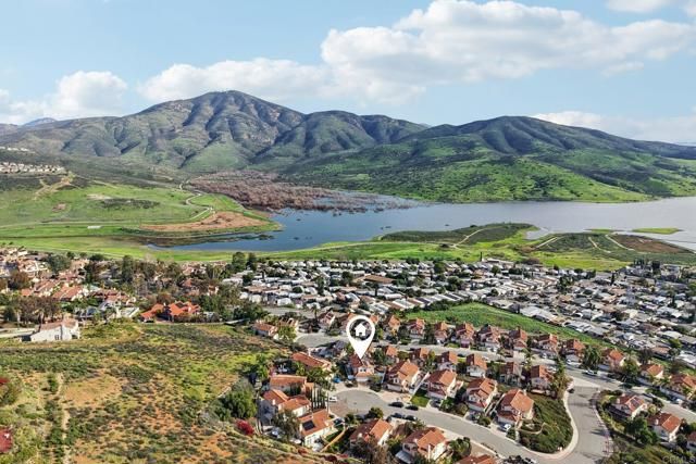 9863 Avenida Colino, Spring Valley, CA 91977