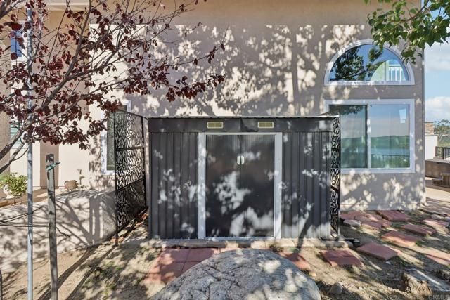 9863 Avenida Colino, Spring Valley, CA 91977