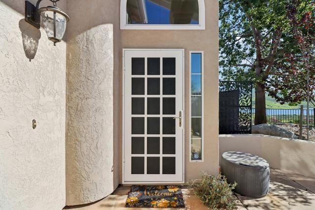 9863 Avenida Colino, Spring Valley, CA 91977