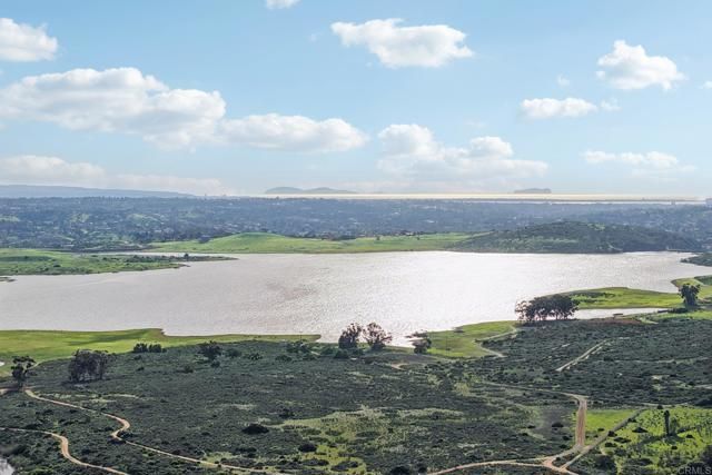 9863 Avenida Colino, Spring Valley, CA 91977