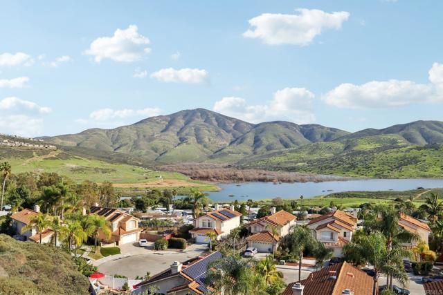 9863 Avenida Colino, Spring Valley, CA 91977