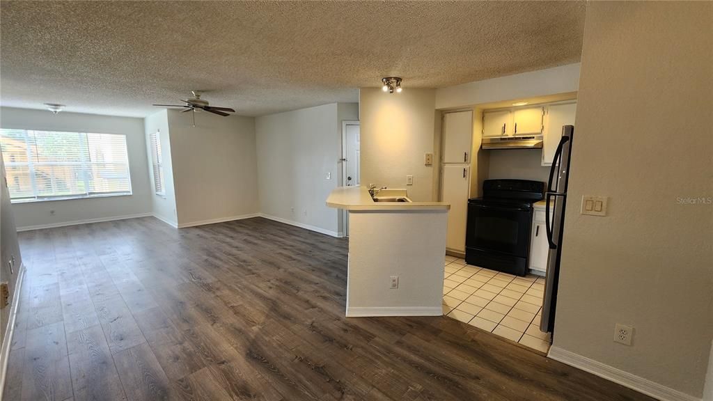 Image 14 of property listing at 4630 COMMANDER DRIVE 1028, Orlando, FL 32822