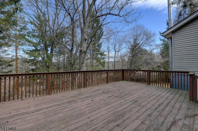 10 Toye St, Randolph Twp., NJ 07869