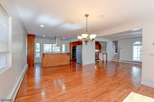 10 Toye St, Randolph Twp., NJ 07869