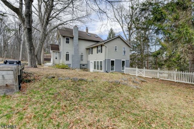 10 Toye St, Randolph Twp., NJ 07869