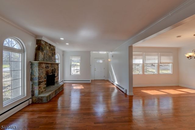 10 Toye St, Randolph Twp., NJ 07869