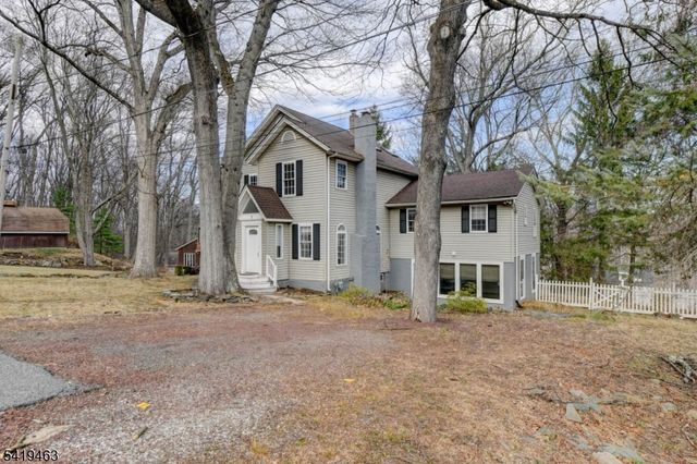 10 Toye St, Randolph Twp., NJ 07869