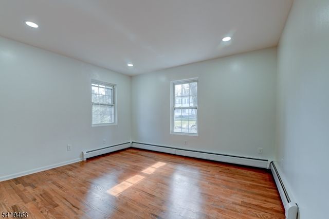 10 Toye St, Randolph Twp., NJ 07869