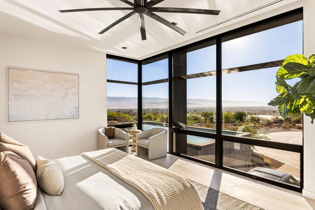 2085 Desert Flower Court, Palm Springs, CA 92262