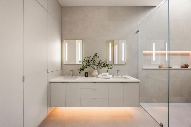 2085 Desert Flower Court, Palm Springs, CA 92262