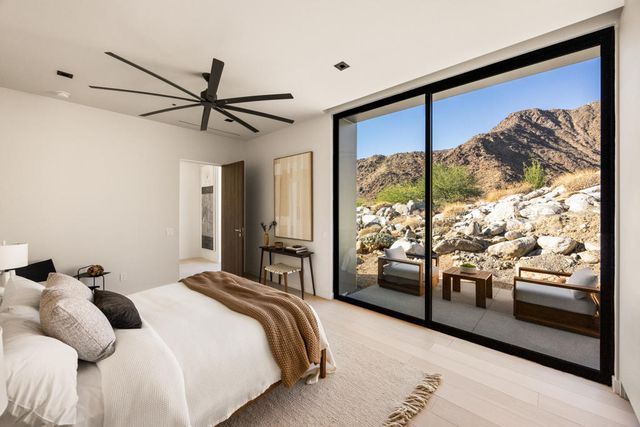 2085 Desert Flower Court, Palm Springs, CA 92262