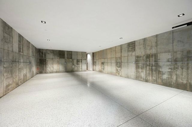 2085 Desert Flower Court, Palm Springs, CA 92262