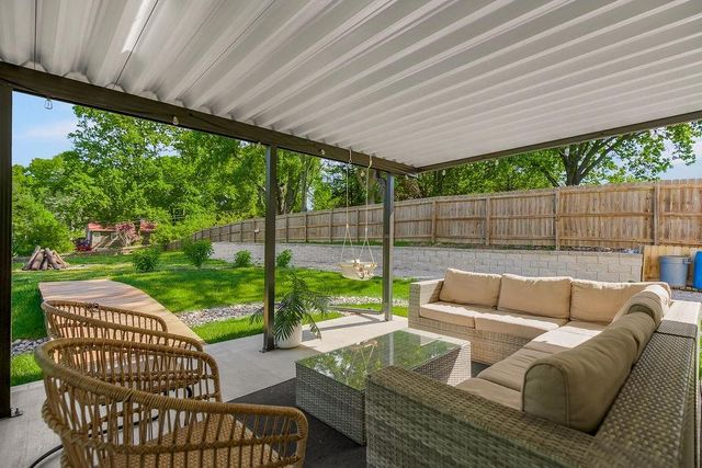 6648 Cleveland Avenue, Kansas City, KS 66104