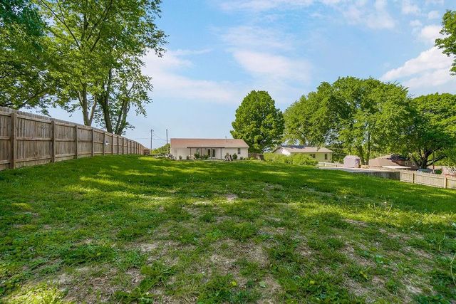 6648 Cleveland Avenue, Kansas City, KS 66104