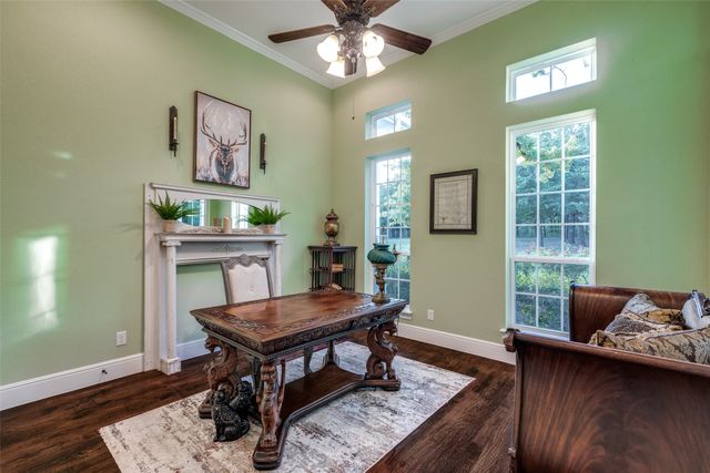 1619 Bloomfield Road, Valley View, TX 76272