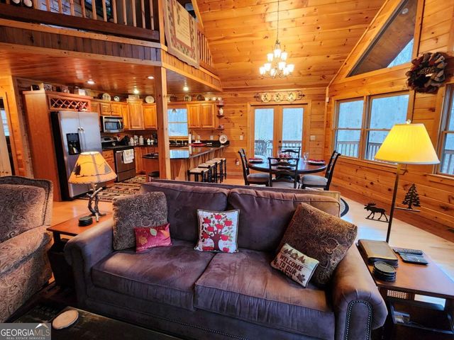 100 Arbor Way, Blue Ridge, GA 30513