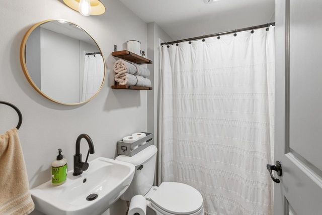 3007 N 87th STREET, Milwaukee, WI 53222