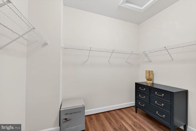 5241 RIDGEVIEW RETREAT DR, Chantilly, VA 20151