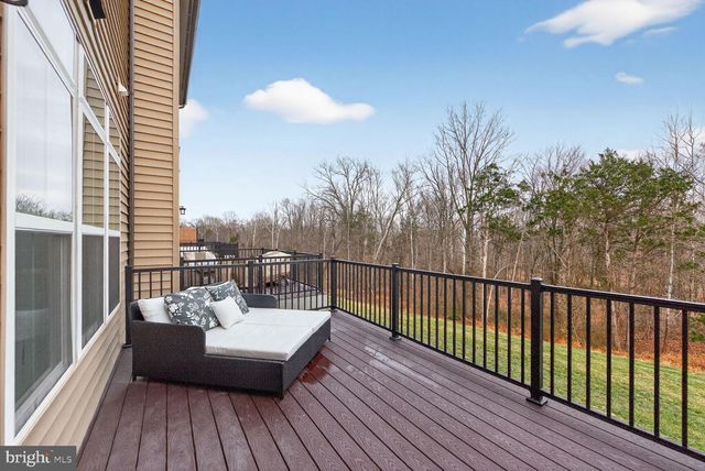 5241 RIDGEVIEW RETREAT DR, Chantilly, VA 20151