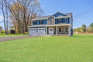 15 Fernwood, East Longmeadow, MA 01028