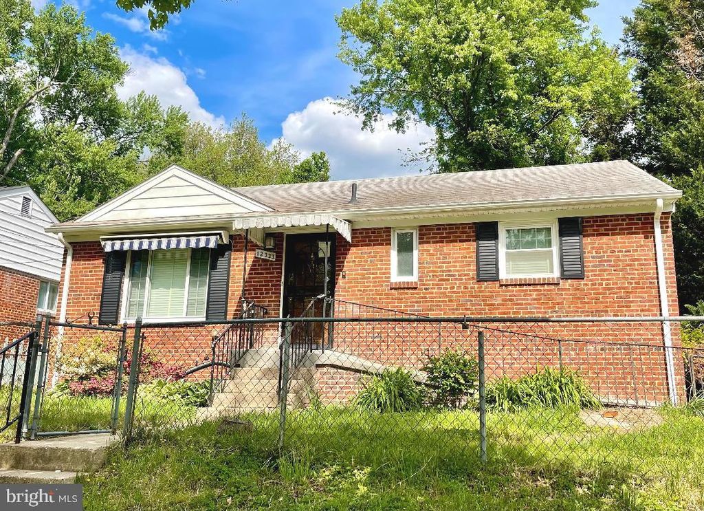 Image 1 of property listing at 12333 DALEWOOD DR, Silver Spring, MD 20902