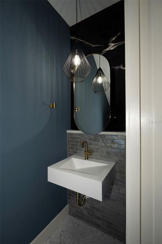 7621 AMHERST STREET, Tampa, FL 33625