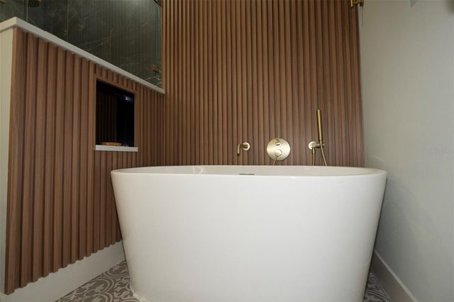 7621 AMHERST STREET, Tampa, FL 33625