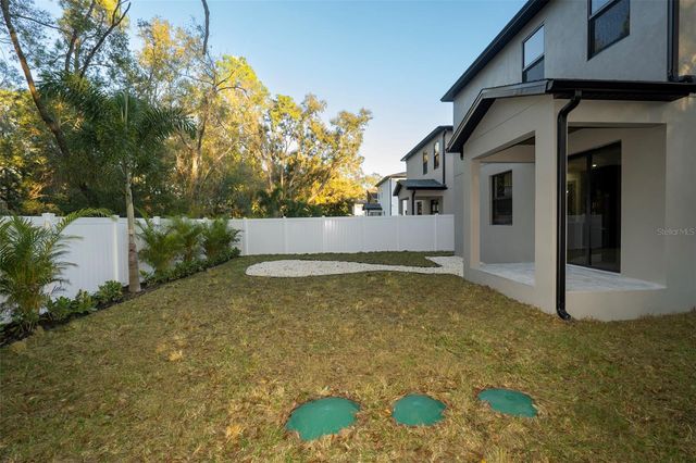 7621 AMHERST STREET, Tampa, FL 33625