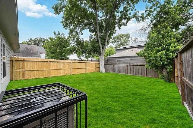 4507 White Rock Street B, Houston, TX 77051