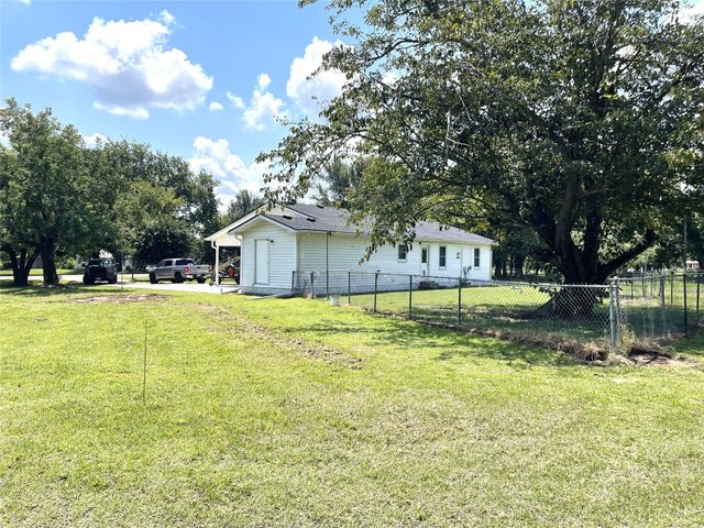 270 Lcr 463, Mexia, TX 76667