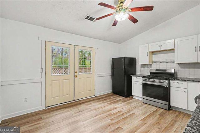 400 Hemlock Dr., Lawrenceville, GA 30046