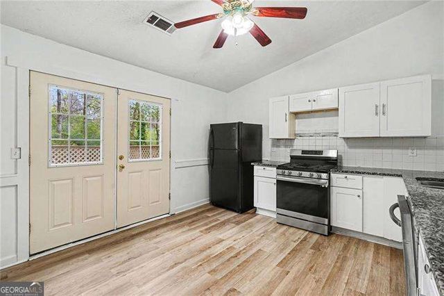 400 Hemlock Dr., Lawrenceville, GA 30046