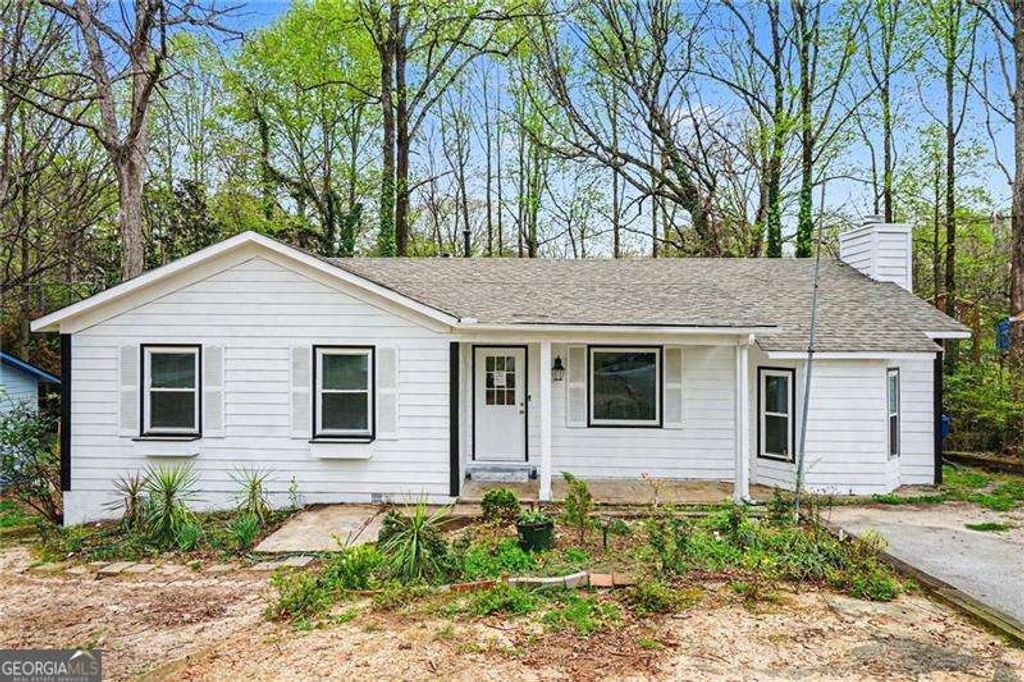 400 Hemlock Dr., Lawrenceville, GA 30046