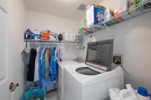 3463 CLEAR STREAM DRIVE, Orlando, FL 32822